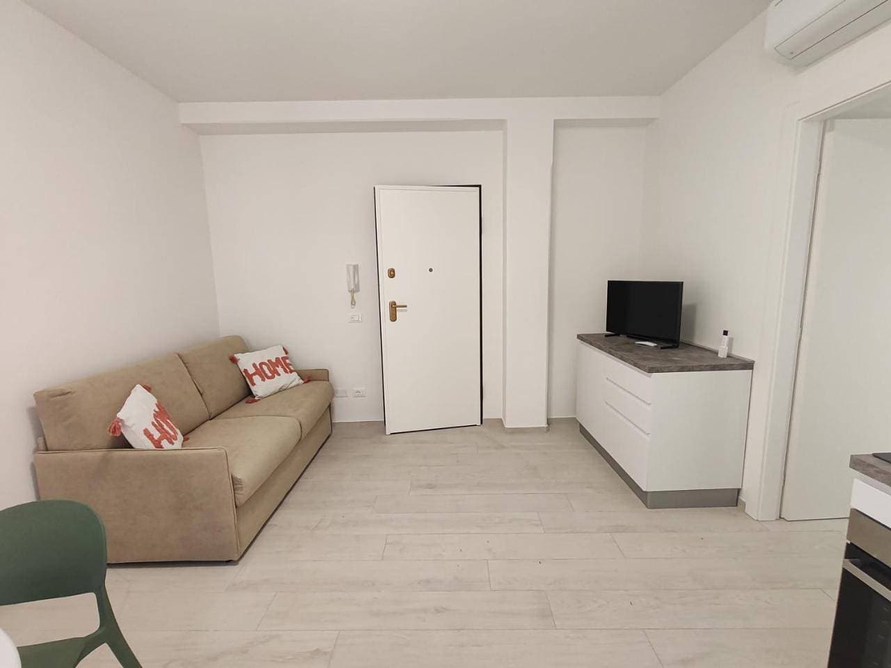 Foto 10 von 14: One-Bedroom Apartment