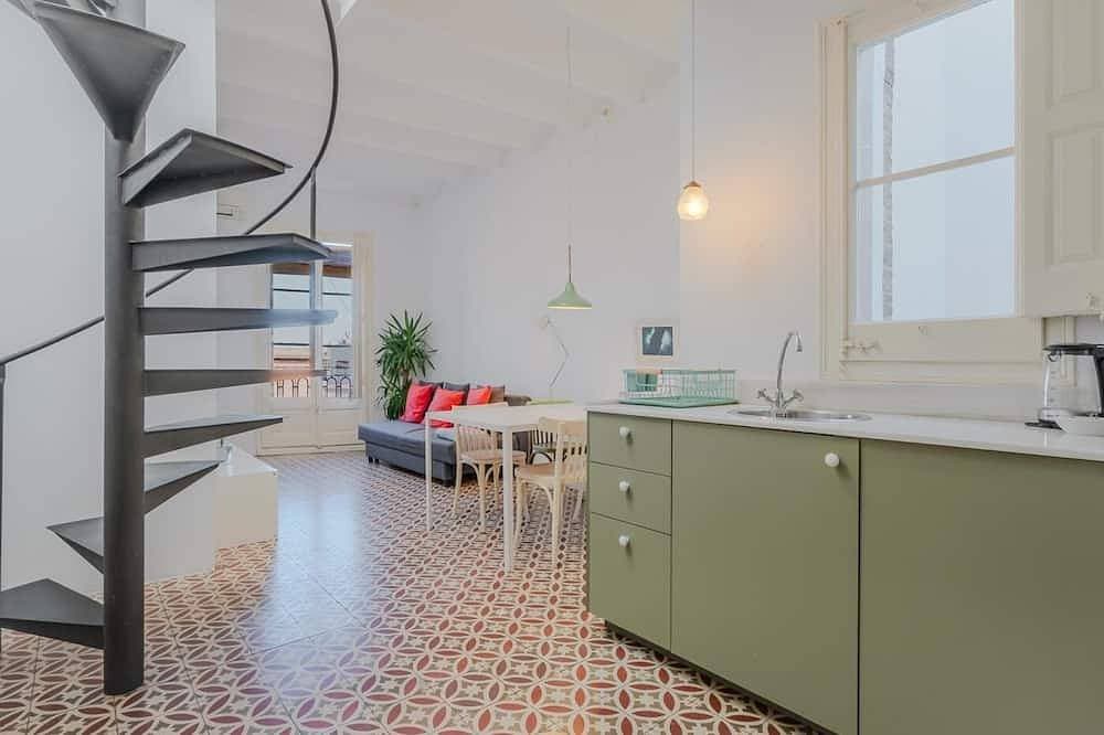 White Penthouse Apartment 1