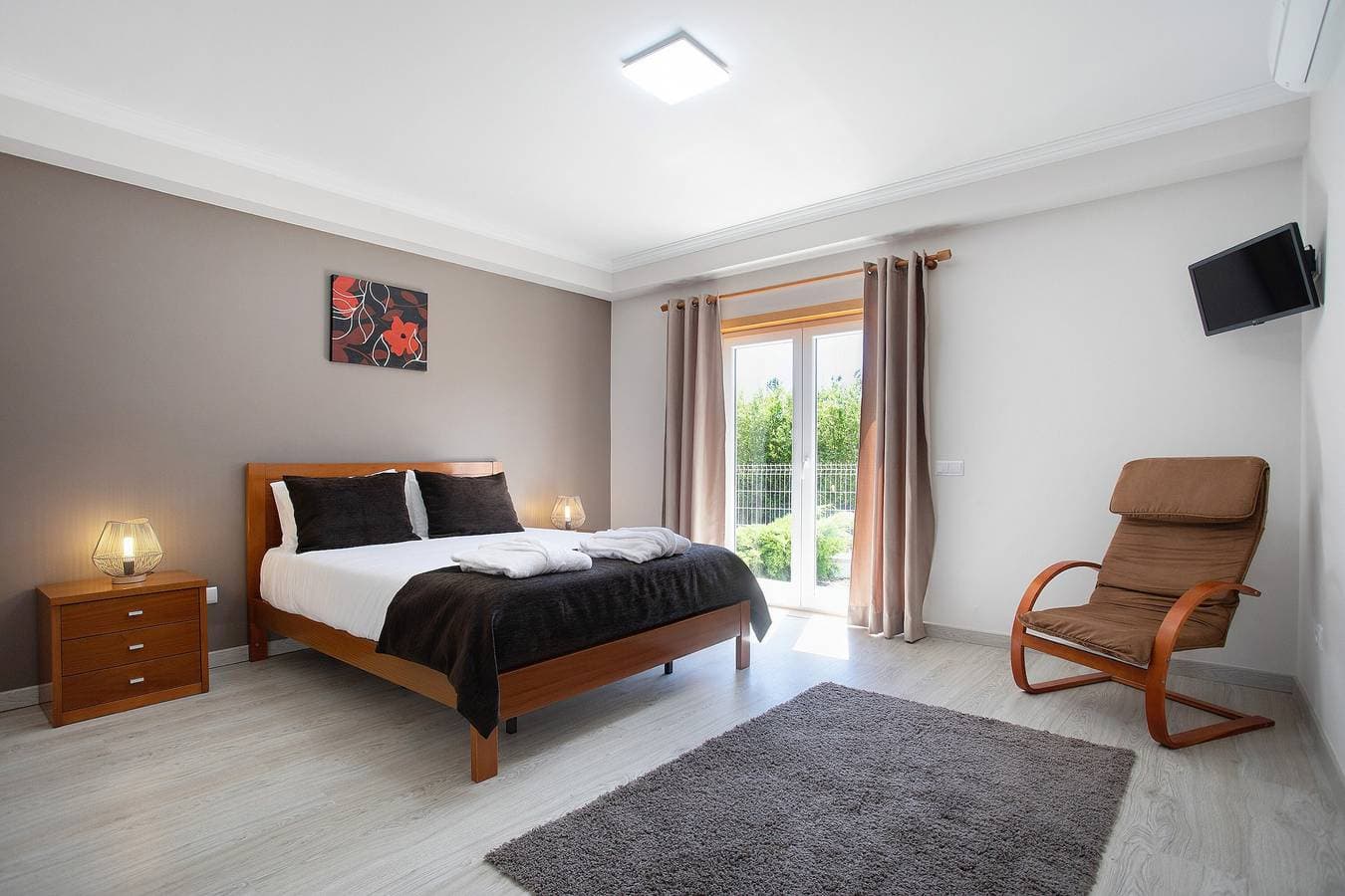 Foto 10 von 28: Villa 'Flor' mit beheiztem Pool, Whirlpool, Wi-Fi und Klimaanlage