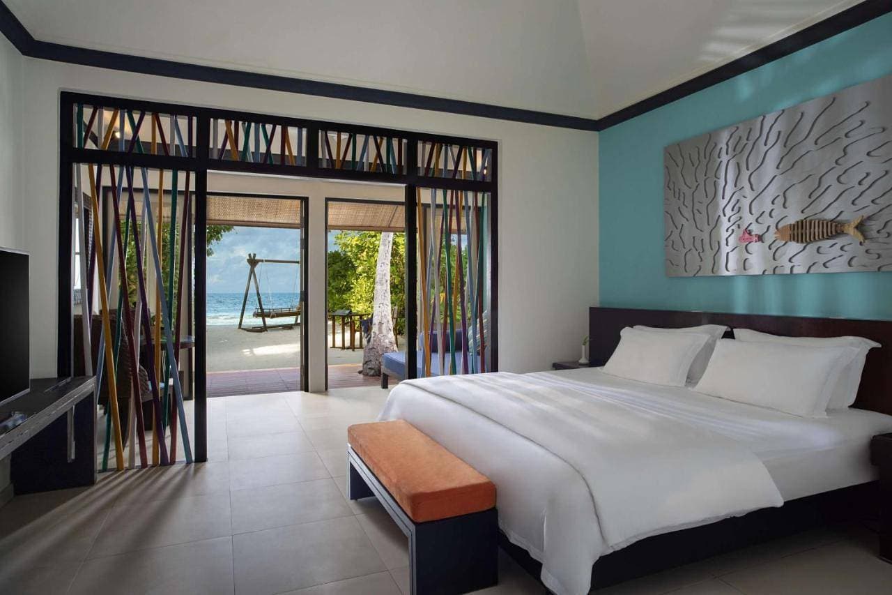 Foto 6 von 10: Beach Front Villa with Free transfer