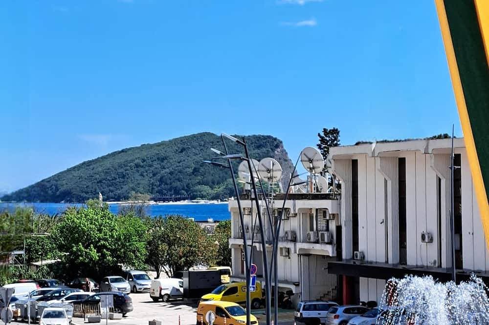 Family 2-bedroom Diva Residence with Sea View in Budva 1