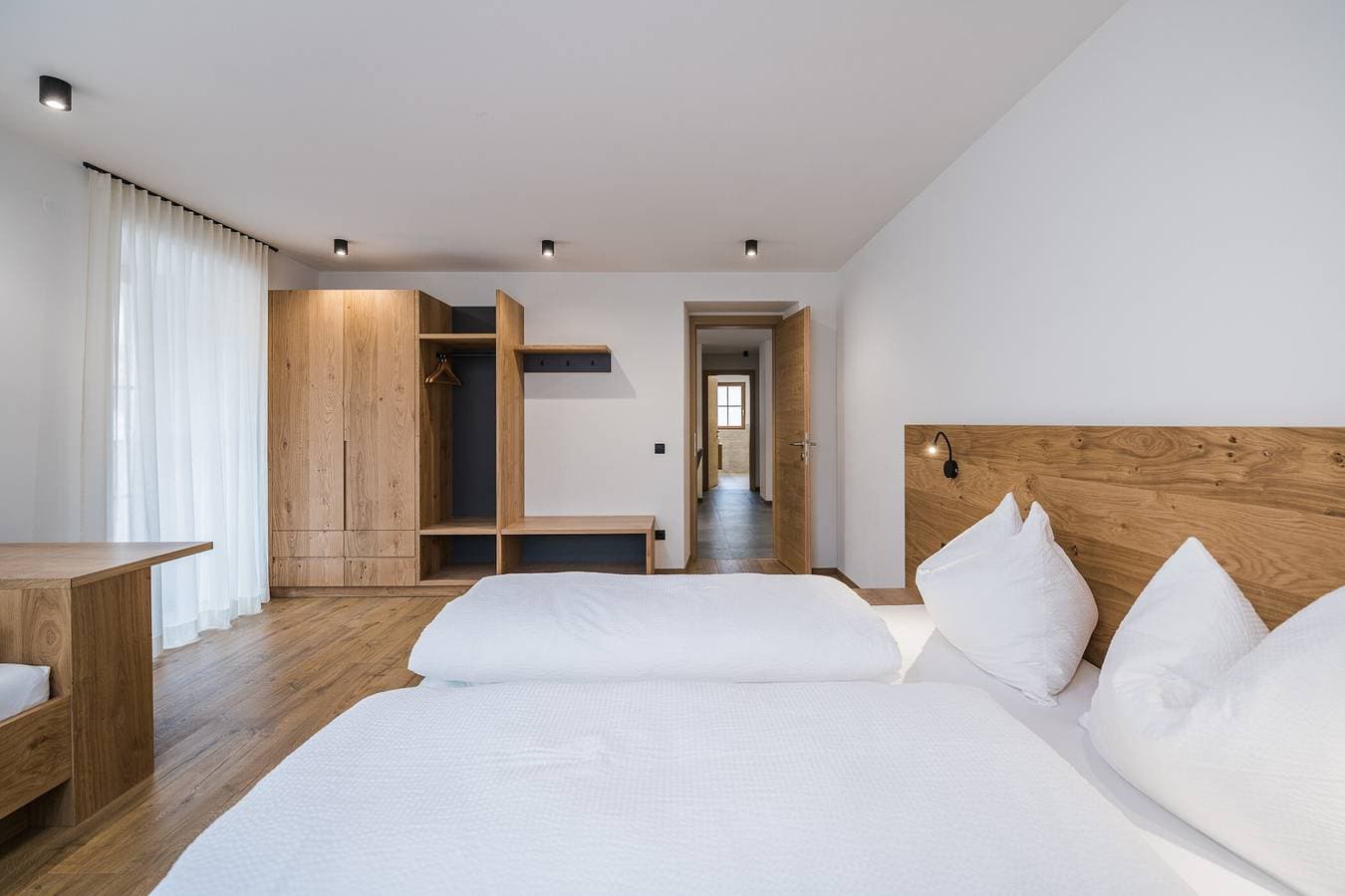 Foto 11 von 19: Ferienwohnung "Kuenz Dolomites 1" mit Bergblick, 2 Balkonen & WLAN