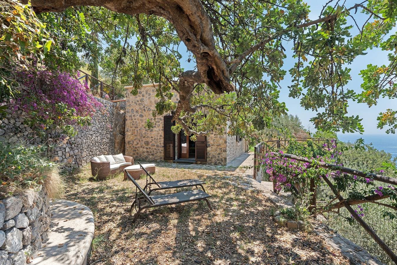 Foto 3 von 24: Ferienhaus 'Romantico Casale Di Lusso Con Spa' mit Meerblick, Wi-Fi und Klimaanlage