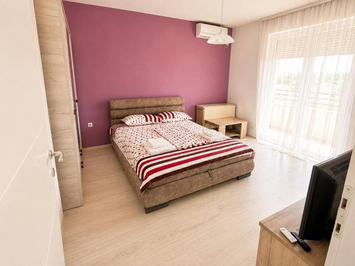 Foto 4 von 17: One-Bedroom Apartment