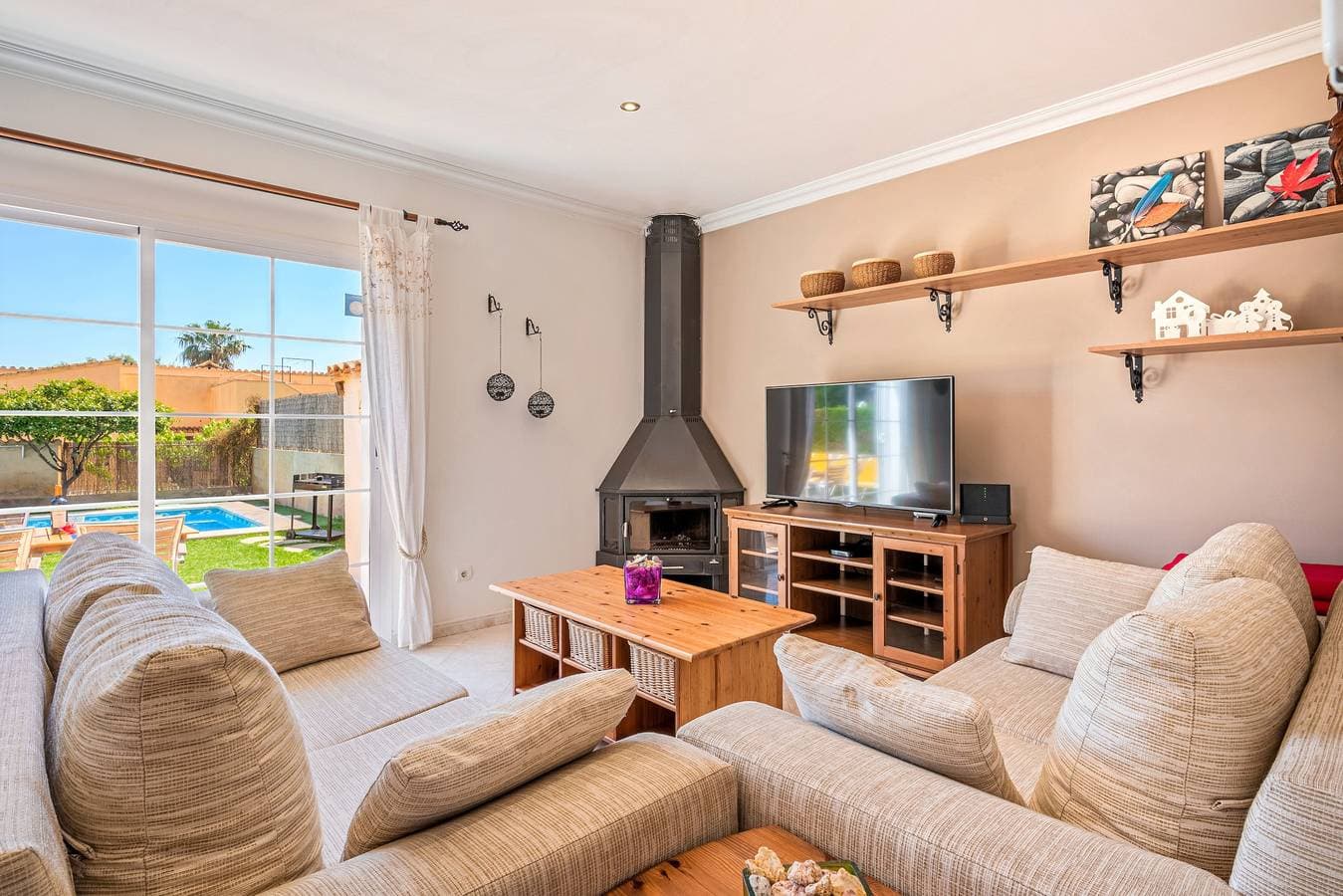 Foto 5 von 25: Ferienhaus Casa las Bahias mit Pool, WLAN, Klimaanlage, Terrasse und Garten; Parkplatz vorhanden