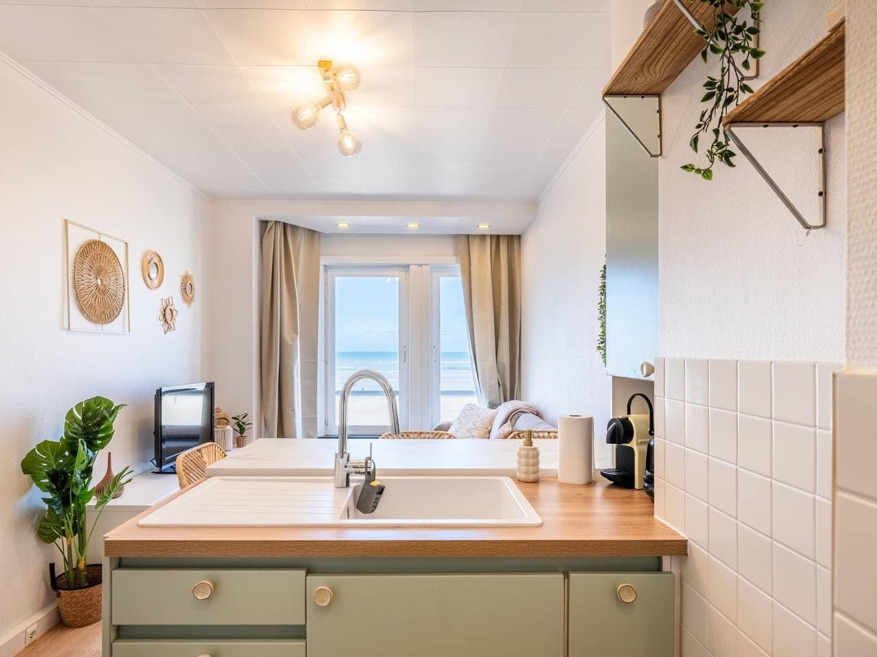 Foto 8 von 21: Schön eingerichtete Wohnung mit Meerblick