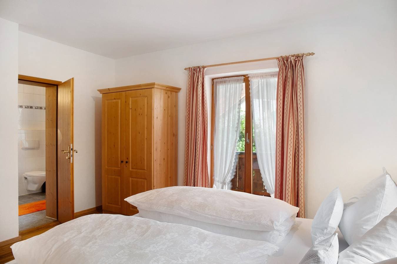 Foto 8 von 21: Ferienwohnung Zugspitze mit Bergblick, Balkon und WLAN