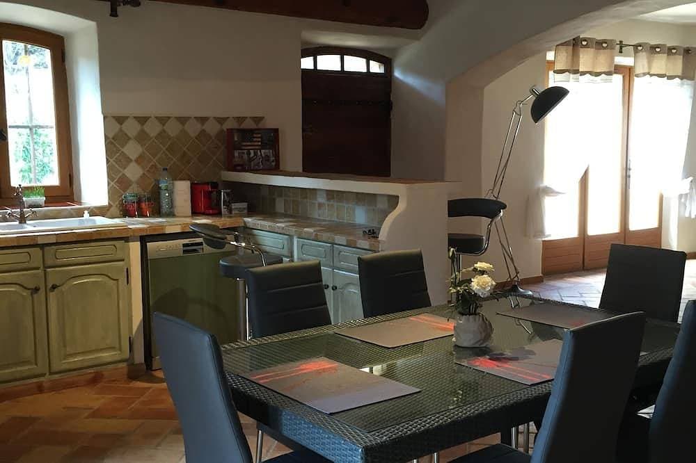 Foto 13 von 18: Steinhaus im provenzalischen Stil mit Pool für 6 Personen