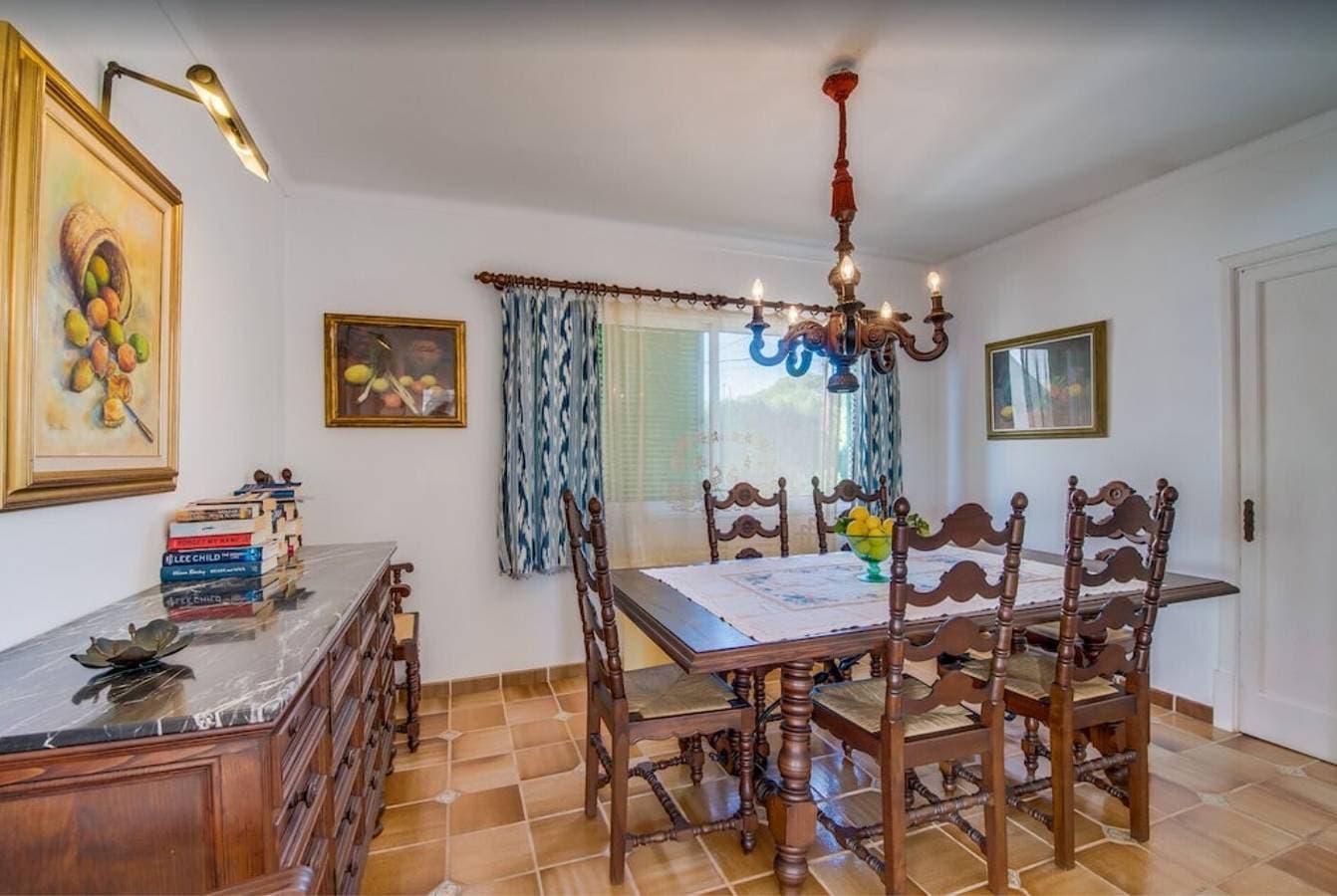 Foto 9 von 33: "Algueret" in Meeresnähe mit Meerblick, Pool, WLAN, Klimaanlage, Terrasse und Garten; Parkplatz