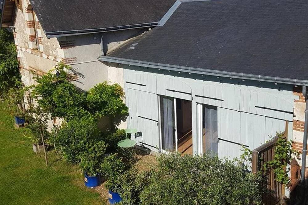 Gemütliches Studio mit Gemeinschaftsgarten und Parkplatz, ideal für Paare gegenüber der Abtei Pontle... 1