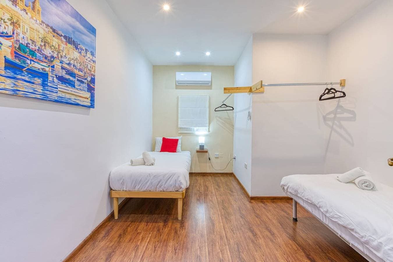 Foto 8 von 71: Ferienwohnung für 8 Personen mit Balkon