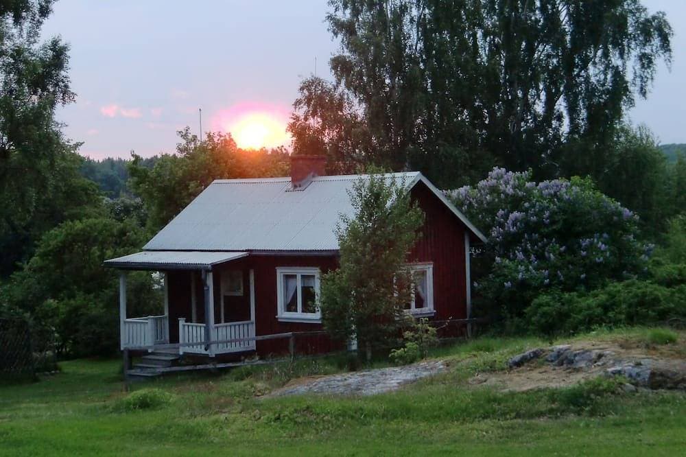 Ferienhaus Mit Fantastischer Lage Am Vänernsee 1