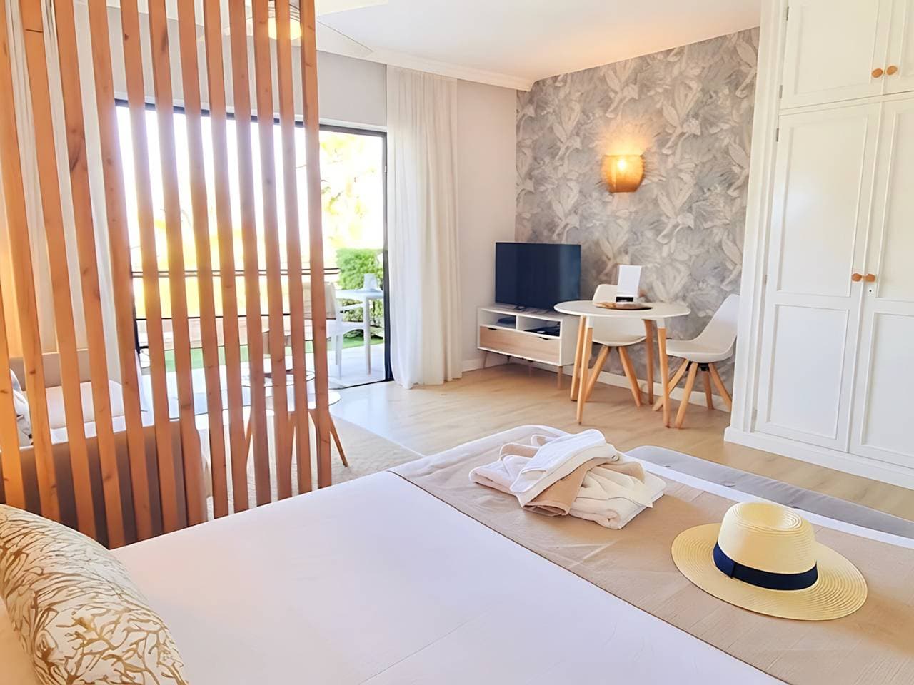 Foto 5 von 31: Ferienhaus mit privater Terrasse und Garten