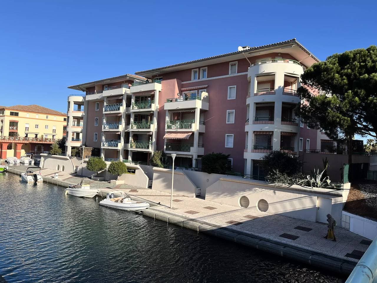 Foto 5 von 32: Port-Fréjus, Le Nautica, T2/3, Kapazität 4/5 p, gra