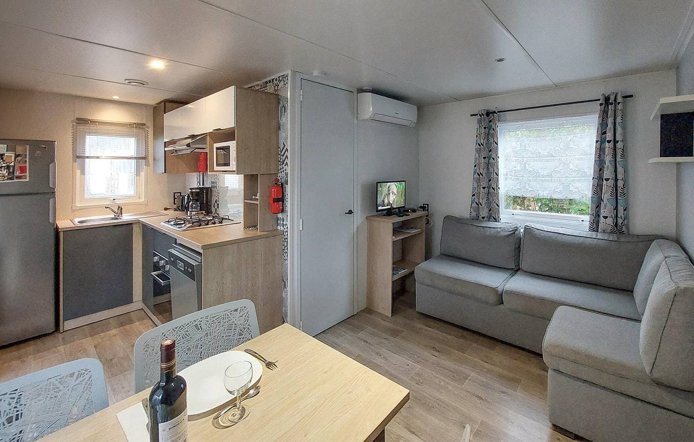 Foto 4 von 22: Gemütliches Mobilheim mit Garten und Parkplatz, 200 m von der Düne Seule Bouchée entfernt
