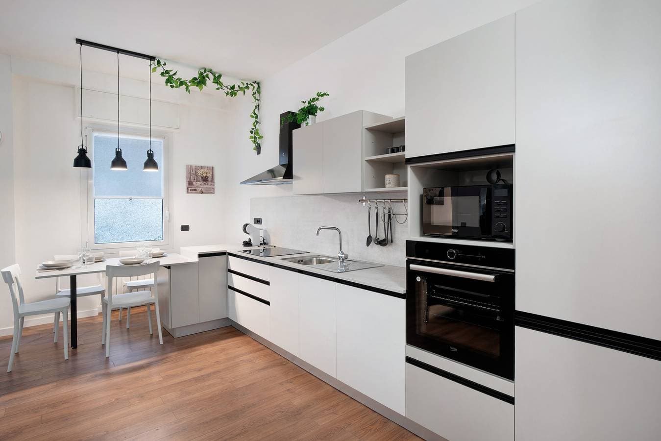Foto 6 von 40: Ferienwohnung 'La Perla Grigia' mit gemeinsamer Terrasse, WLAN und Klimaanlage