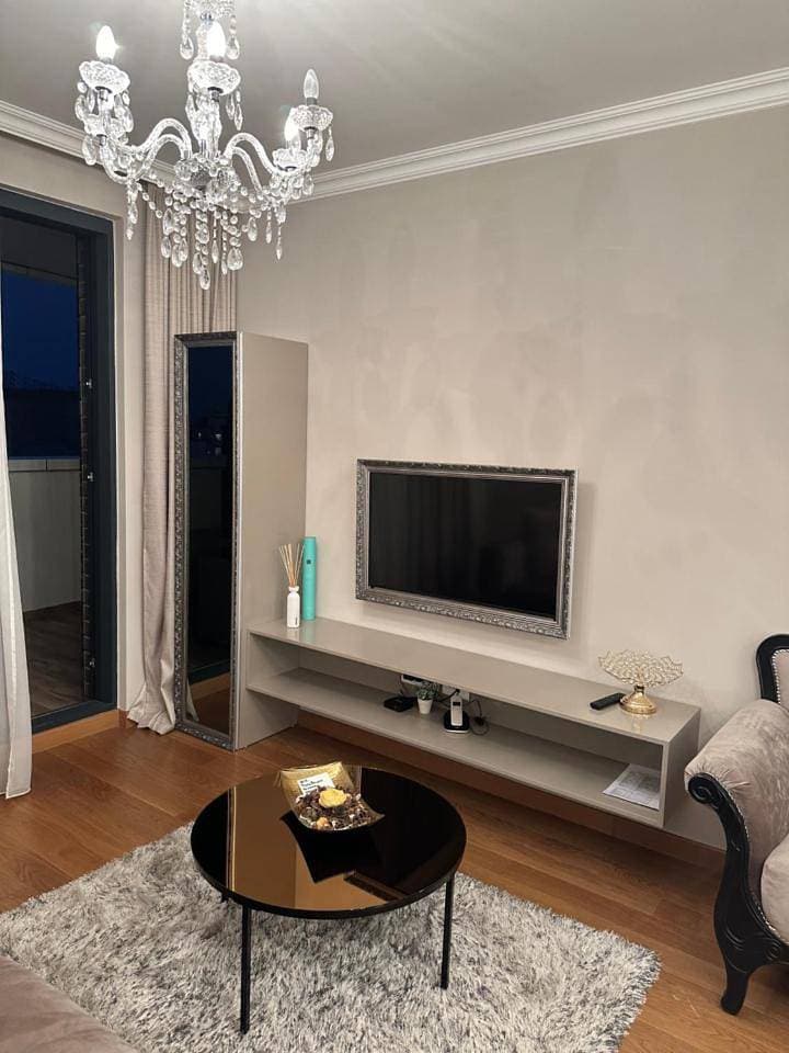Foto 8 von 12: One-Bedroom Apartment with City View