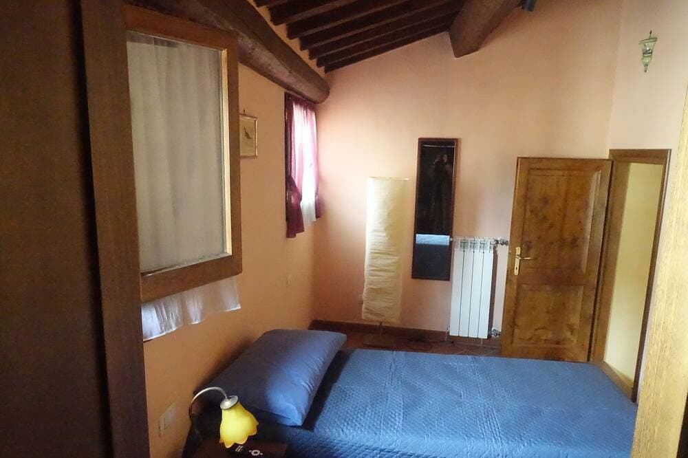Foto 8 von 27: Cozy apartment in Acquapendente for exploring Tuscia and Tuscany.