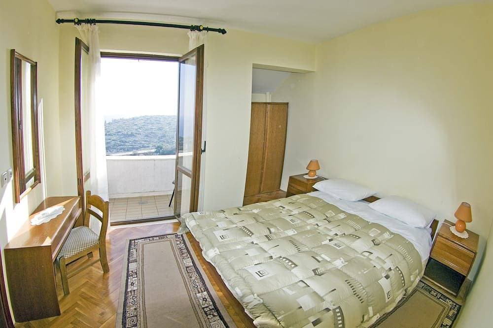 Foto 8 von 15: Guesthouse Moretic - Doppelzimmer mit Gartenblick 1