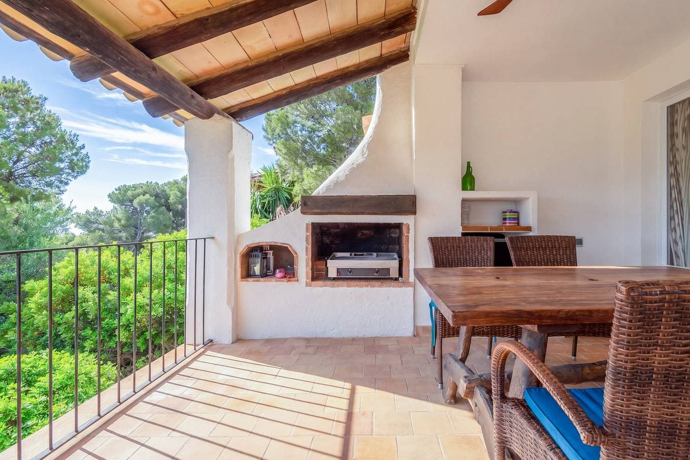 Foto 6 von 45: Ferienhaus 'Villa Ancora – Ausblick auf La Mola' mit Meerblick, WLAN & Klimaanlage