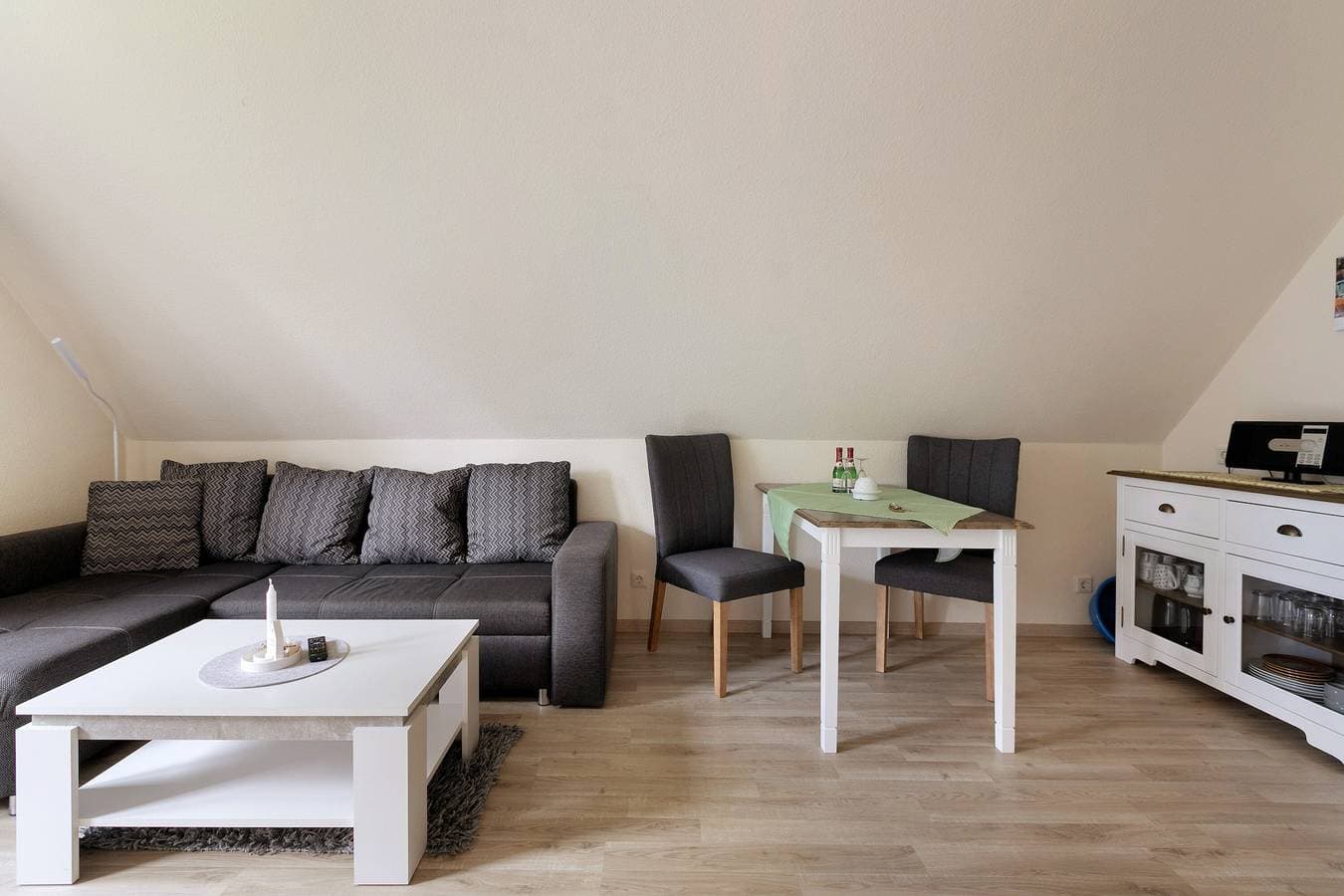 Foto 4 von 20: Ferienwohnung 'Meisennest' mit Privatterrasse, Gemeinschaftsgarten und Wi-Fi
