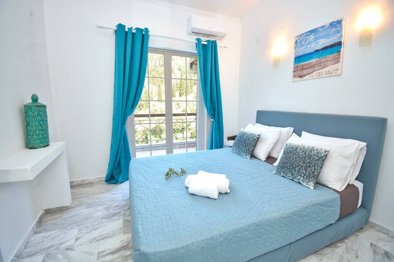Foto 2 von 41: Apartment 'Doliva Chris' mit privatem Pool, Bergblick, WLAN und Klimaanlage