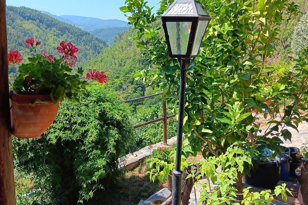 Foto 6 von 30: Relax at Ceira Cottage -Private Plunge Pool & Nature Escape
