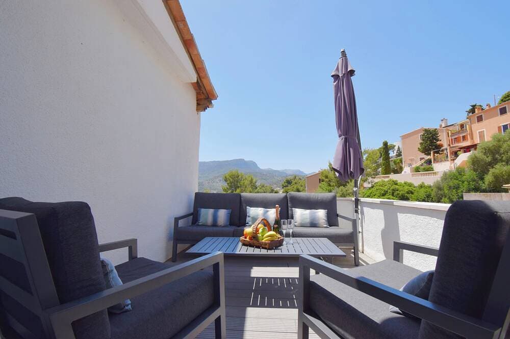 Wohnung mit Meerblick, nahe am Meer, mit Terrasse und WLAN in Port Sóller 1