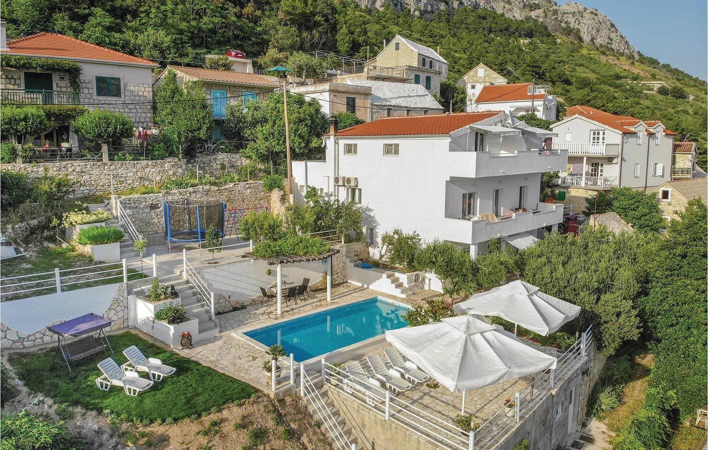 Apartment am Meer mit Pool und WLAN, nur 300 m vom Juto-Strand entfernt 1