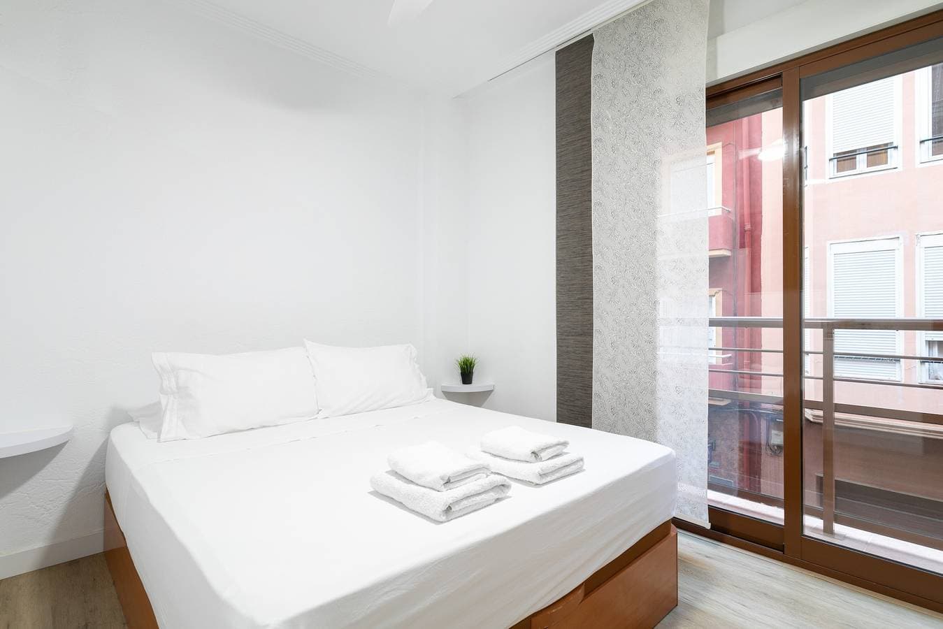 Foto 12 von 22: Ferienwohnung 'Apartaestudio Centrico En Alicante' mit Balkon und Wi-Fi