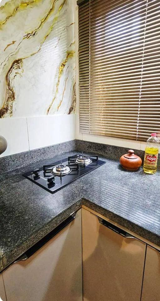 Foto 7 von 31: One-Bedroom Apartment