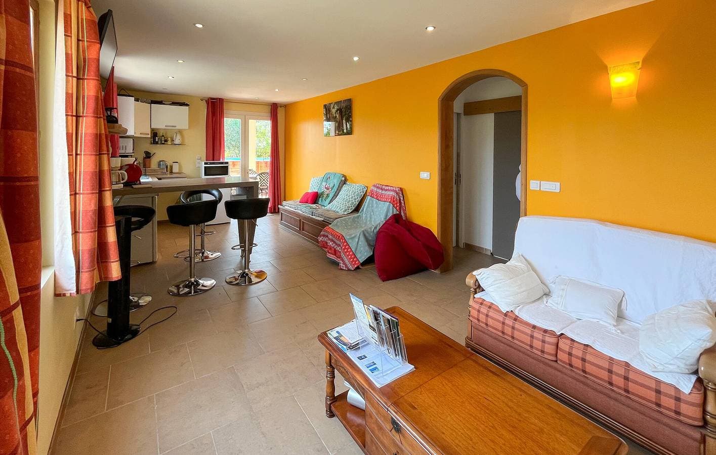 Foto 5 von 22: Reizende Ferienwohnung mit Pool, Terrasse und Sehenswürdigkeiten in der Nähe in Châteauneuf