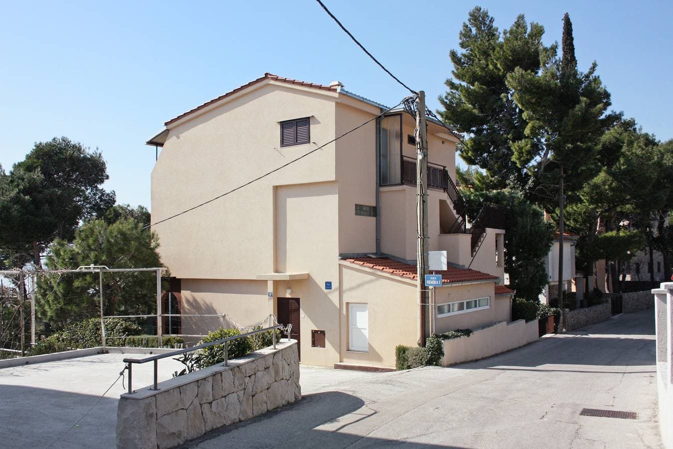 Foto 2 von 27: 1-Zimmer-Ferienwohnung mit Balkon und Meerblick Nemira, Omis A-5884-c