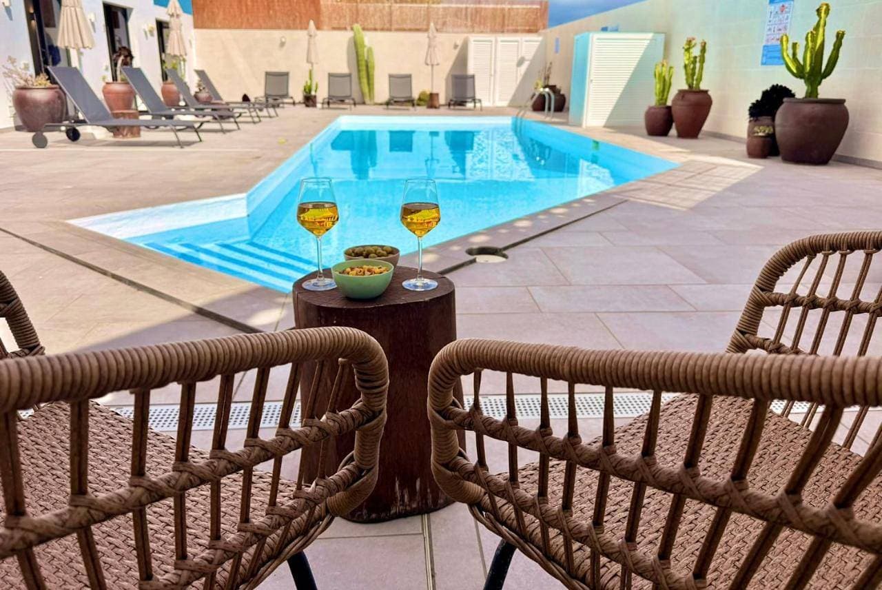 Foto 4 von 20: Studio with Pool View