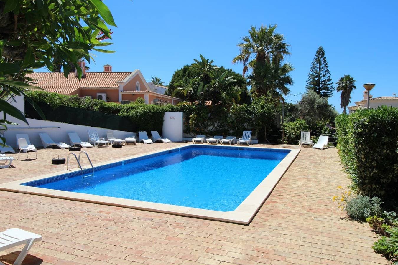 Foto 13 von 15: Ferienhaus für 4 Personen mit Pool