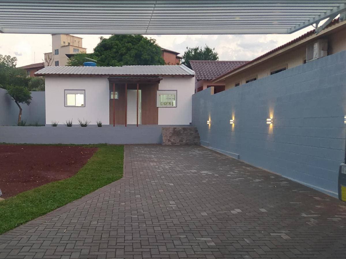 Foto 2 von 12: One-Bedroom House