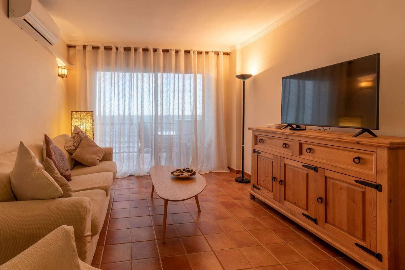 Foto 4 von 24: Apartment Arce 13 Balkon mit Meerblick