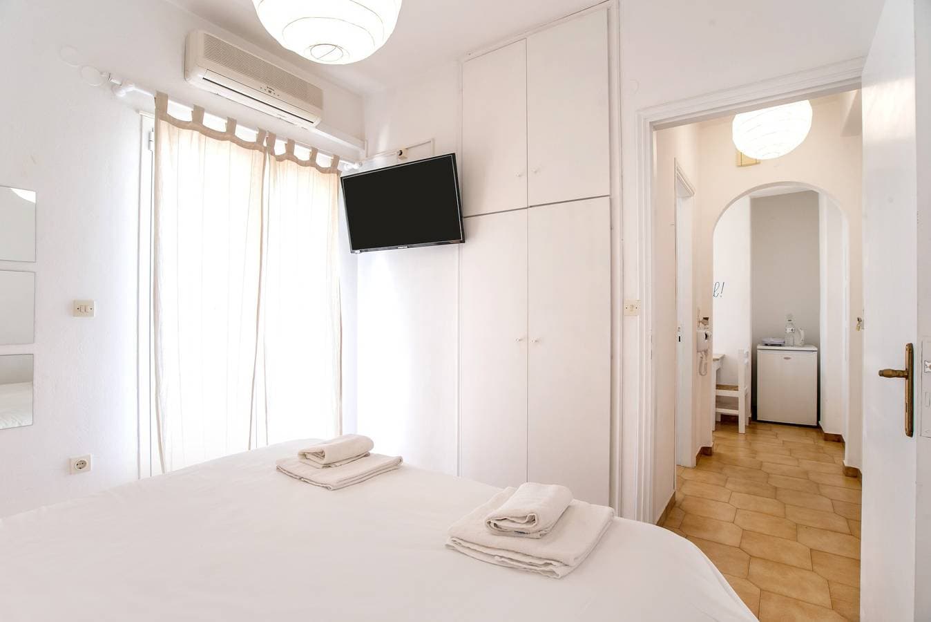 Foto 11 von 45: Einzimmerapartment 'Livadia Seaside Studios 14' mit Gemeinschaftsterrasse, WLAN und Klimaanlage