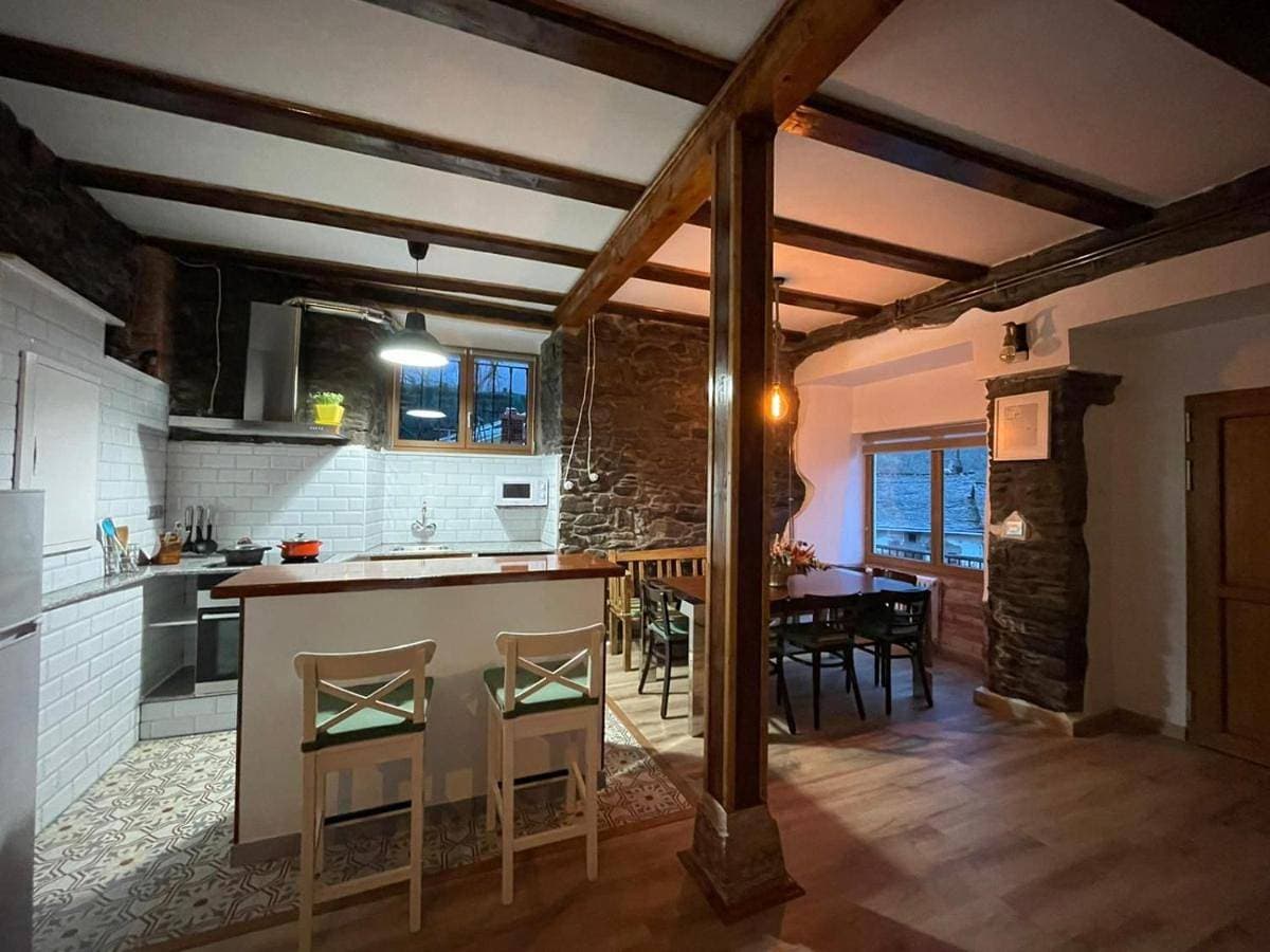Foto 4 von 16: Three-Bedroom Chalet