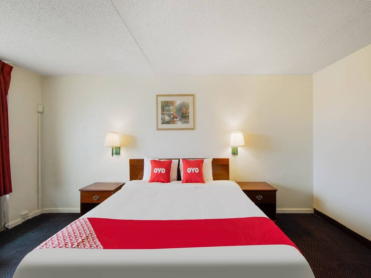 Kingsize-Bett | Rauchen erlaubt | Doswell, Virginia 1