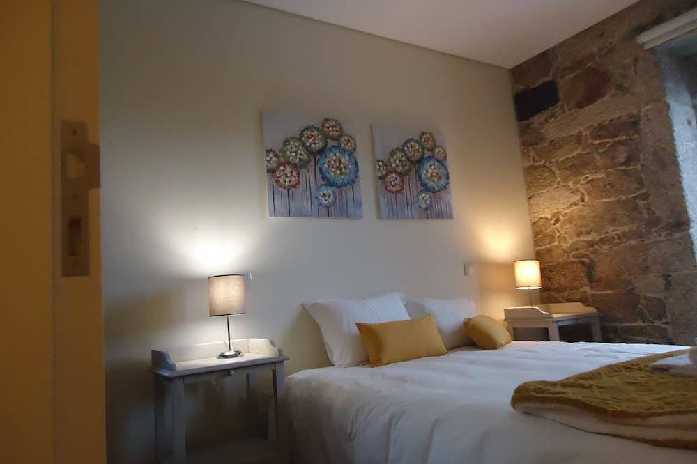 Foto 7 von 30: Quinta Do Fontão - Piscina Privada