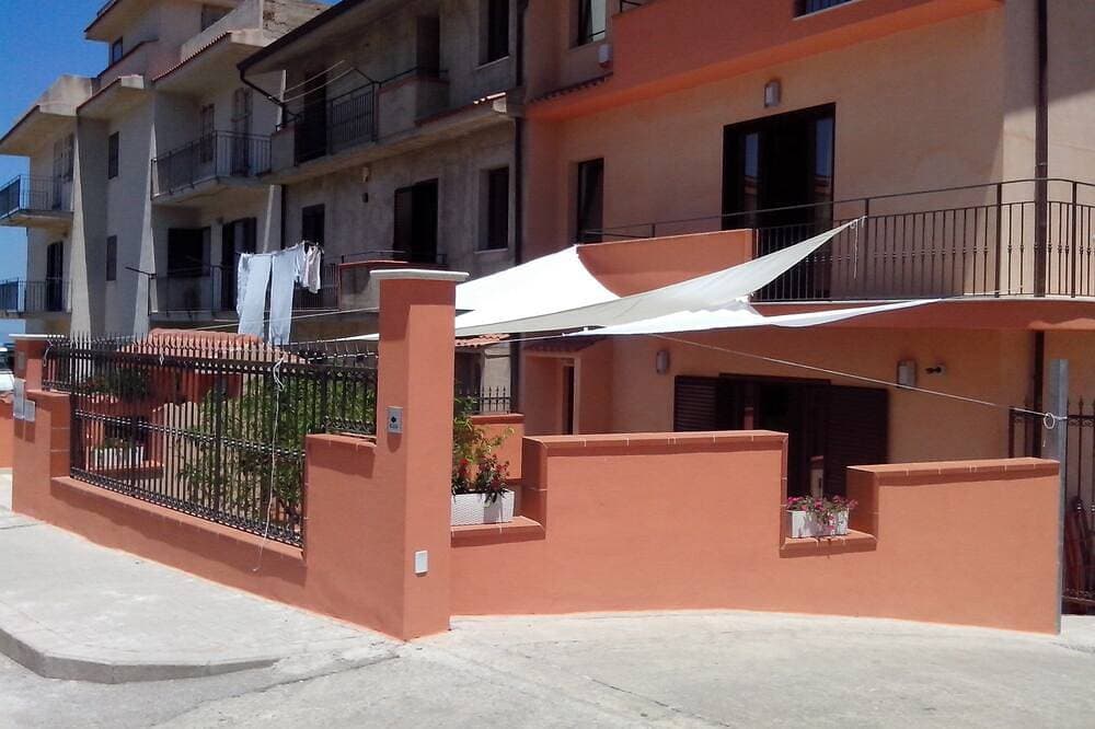 Foto 10 von 21: Wohnung mit Garten und Terrasse „Luna Rossa“