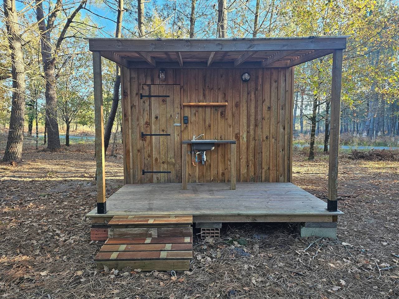 Foto 8 von 42: Gästehaus „La Roulotte des Chouchous“ mit Klimaanlage