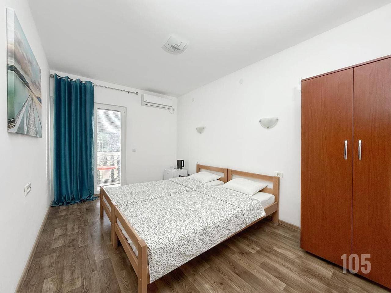 Foto 11 von 12: Twin Room with Balcony