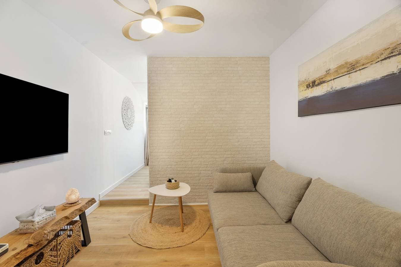 Foto 6 von 22: Ferienstudio 'A T Suite' mit Gemeinschaftspool und WLAN