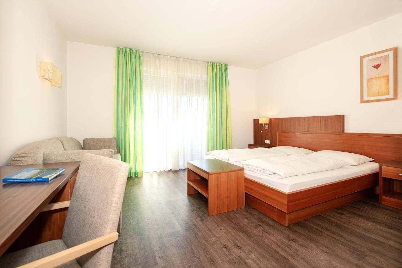 Foto 6 von 11: Comfort Double Room with Balcony
