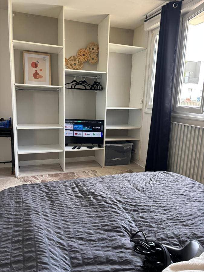 Foto 3 von 25: One-Bedroom Apartment