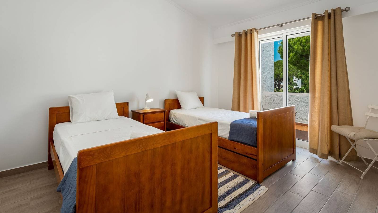 Foto 4 von 28: 2 Bdr Vilamoura Escape W/ Balcony by LovelyStay
