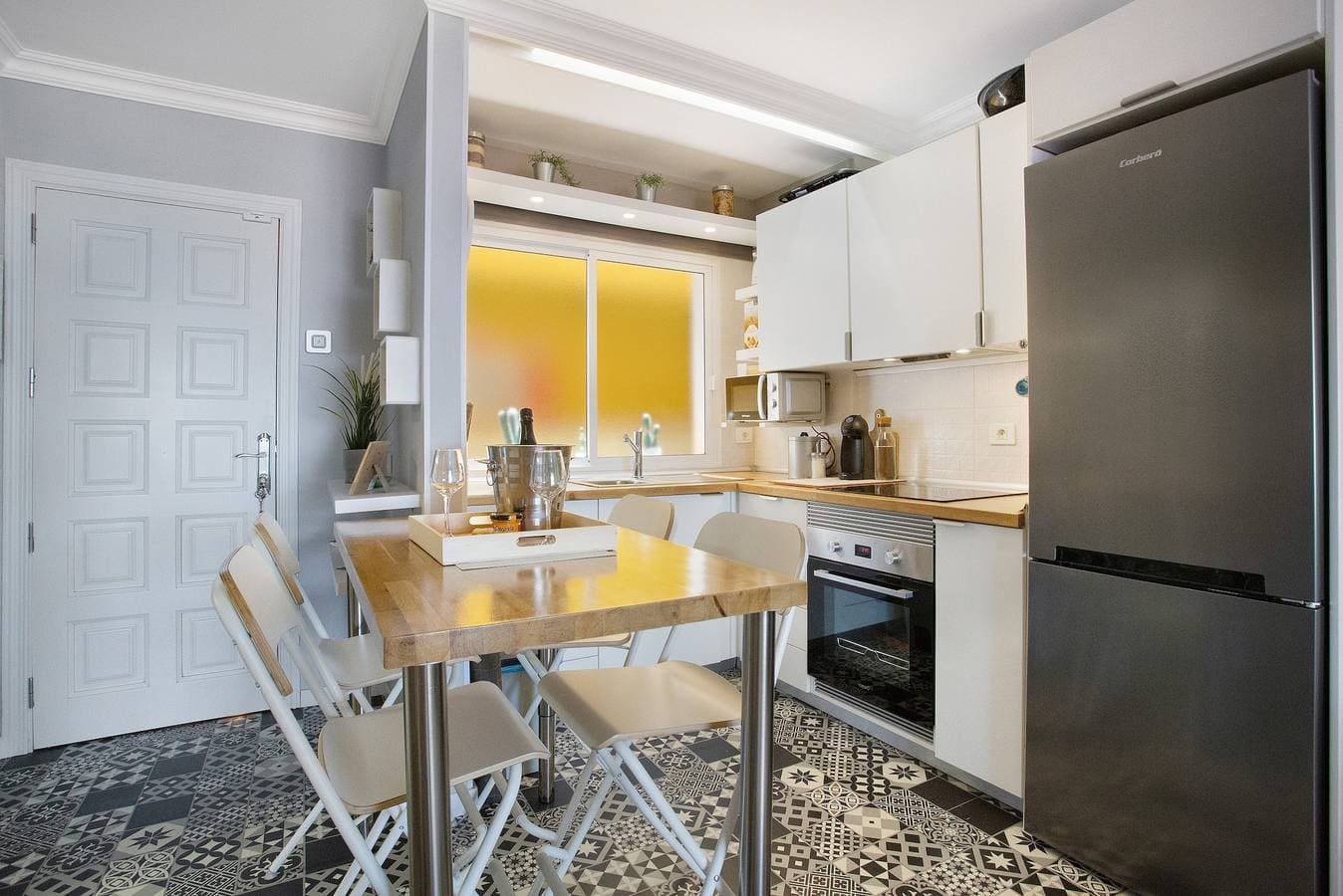 Foto 7 von 33: Ferienwohnung 'Casa Ana' mit Meerblick, Gemeinschaftspool und WLAN