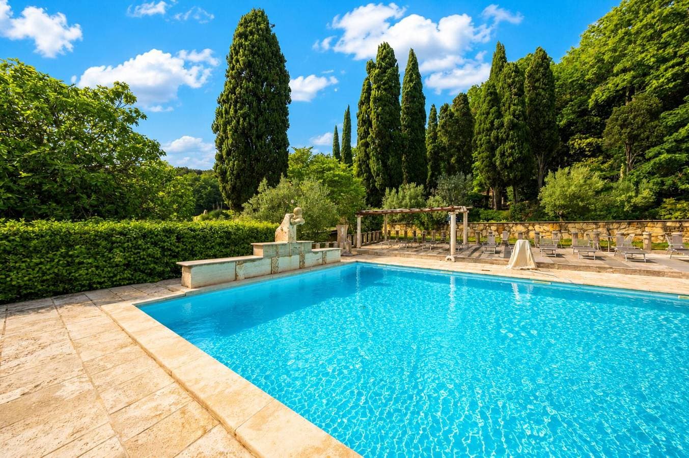 Foto 5 von 57: Ferienwohnung für 8 Personen mit Pool